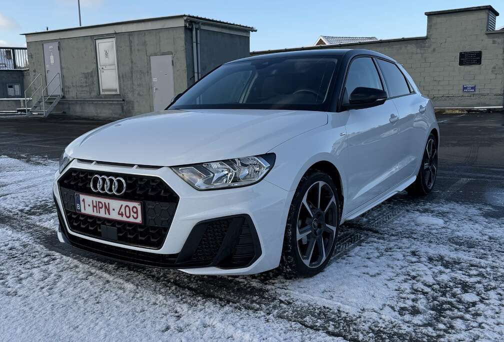 Audi Sportback 25 TFSI S line