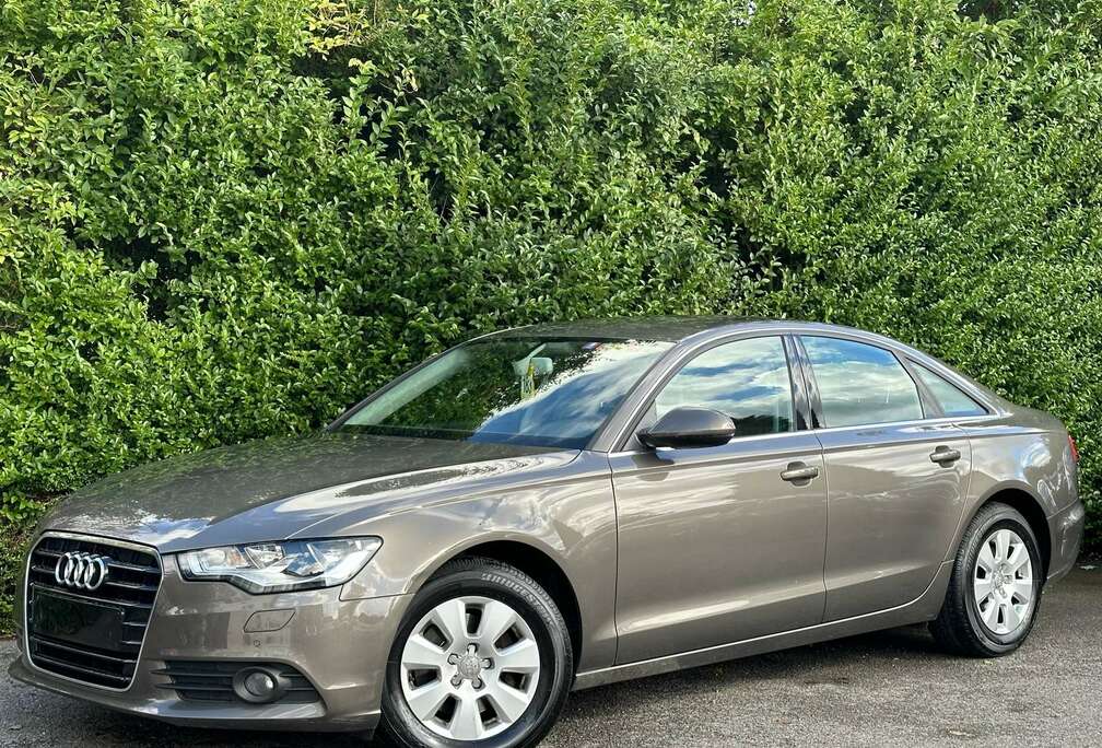 Audi 2.0 TDi+BOITE AUTO+NAVI+CUIR+JANTES+EURO 5