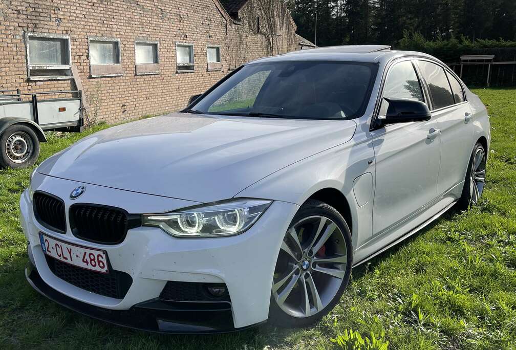 BMW 330eA Plug-In Hybrid
