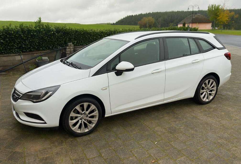 Opel Astra 1.6 D Sports Tourer ON