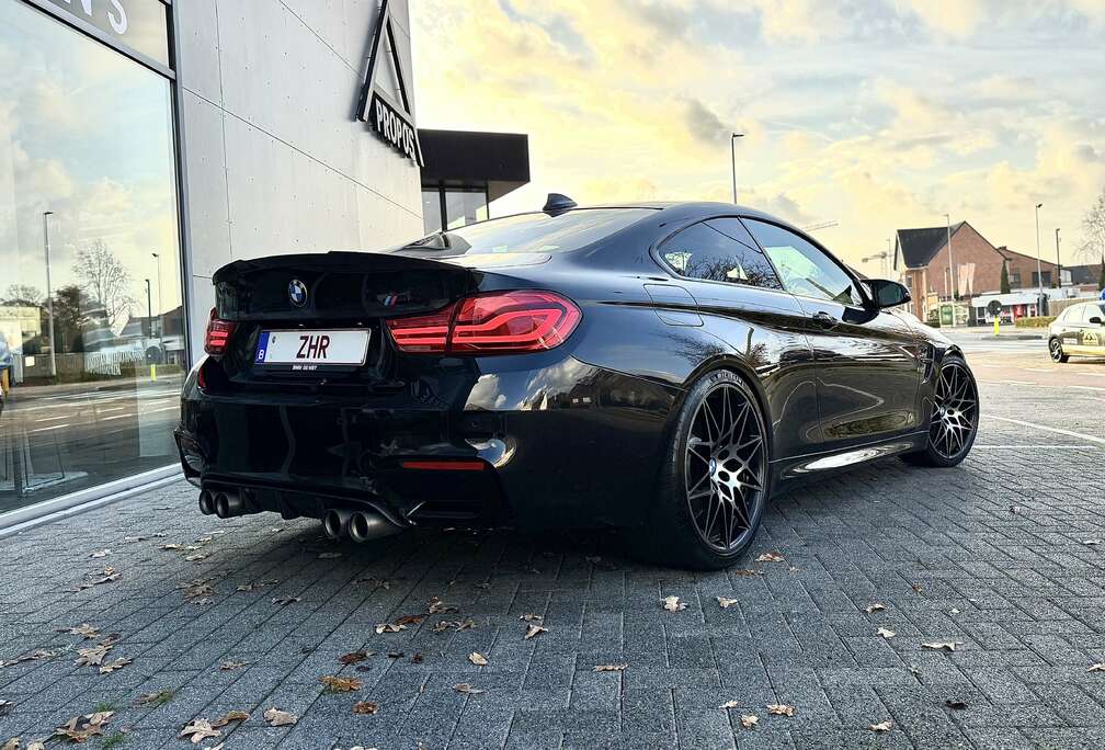BMW Coupe Competition M performance