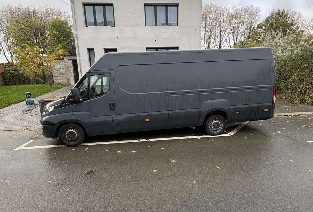 Iveco 35C18V 3.0 Turbo VGT Hi-Matic (3520L)