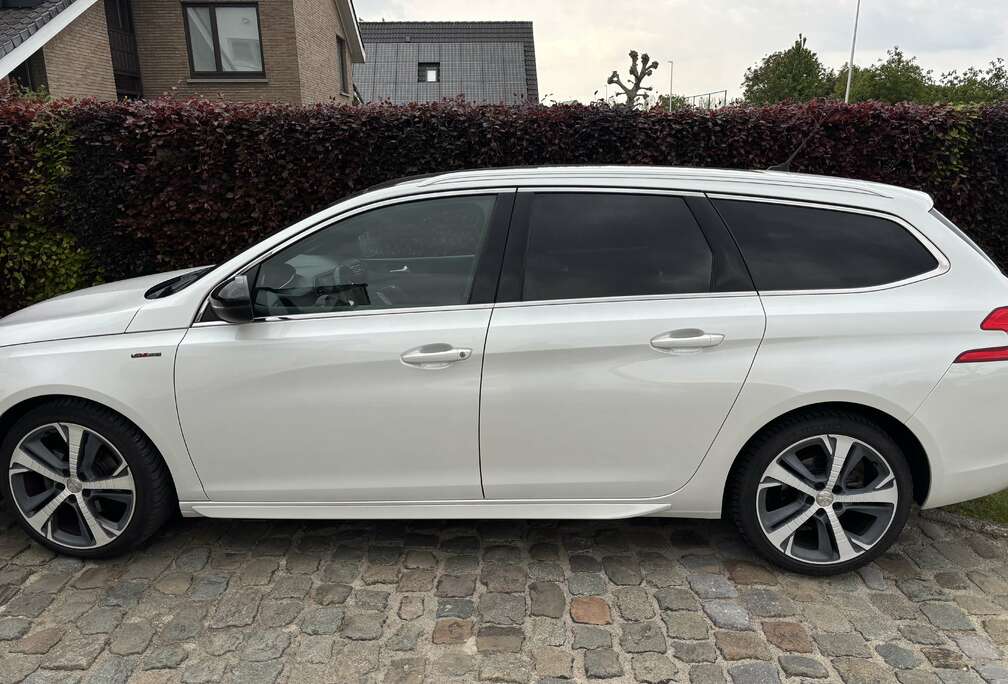 Peugeot SW PureTech 130 Stop & Start GT-Line Edition