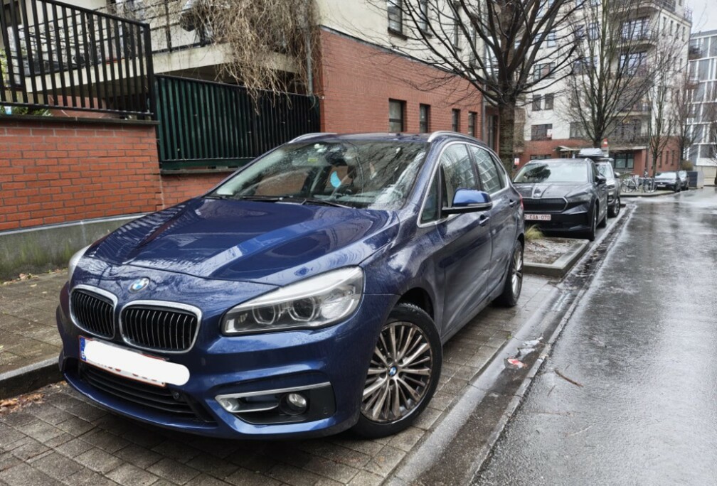 BMW 218d Active Tourer Luxury – Automatique – Cuir