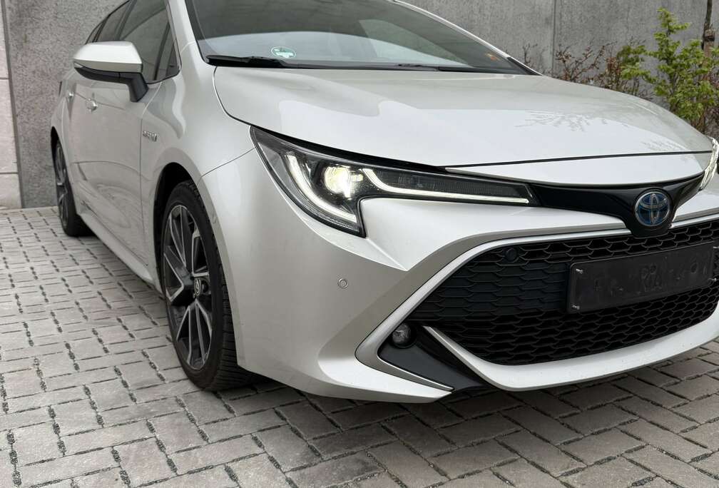 Toyota TOURING SPORTS 2.0 Hybrid 184PK e-CVT Premium Plus