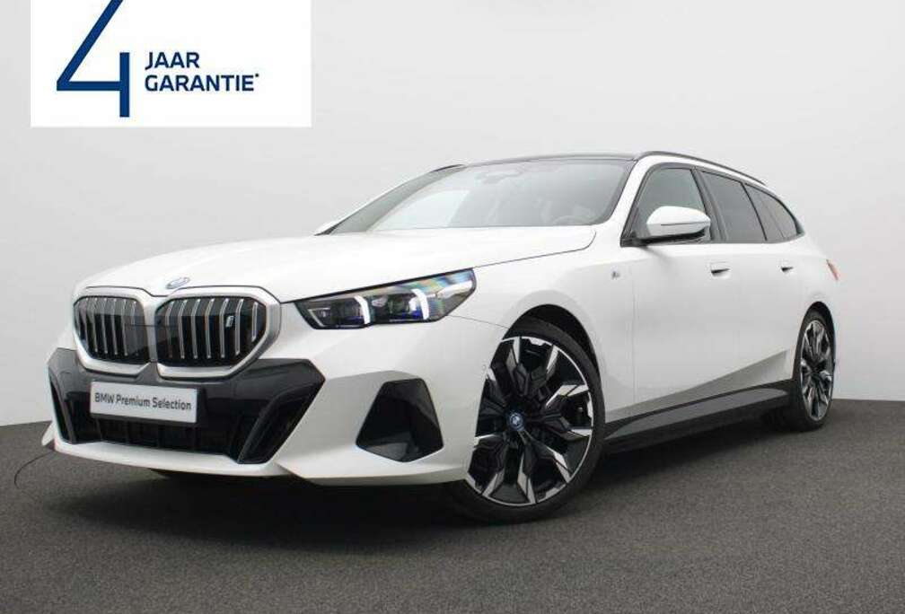 BMW M SPORT - PANODAK - BOWER 1 WILKINS