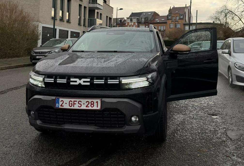 Dacia Hybrid 140 Extreme