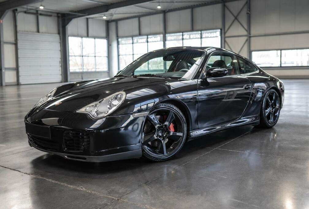 Porsche Carrera 4S X options manual / Low milage
