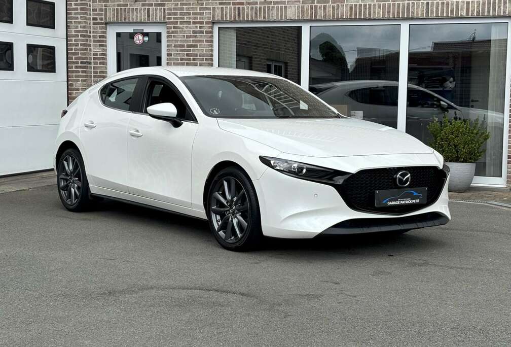 Mazda 3 2.0 M-HYBRID / Trekhaak / 106000km / 12m wb