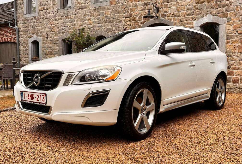 Volvo XC60 2.4 D5 AWD R-design Geartronic