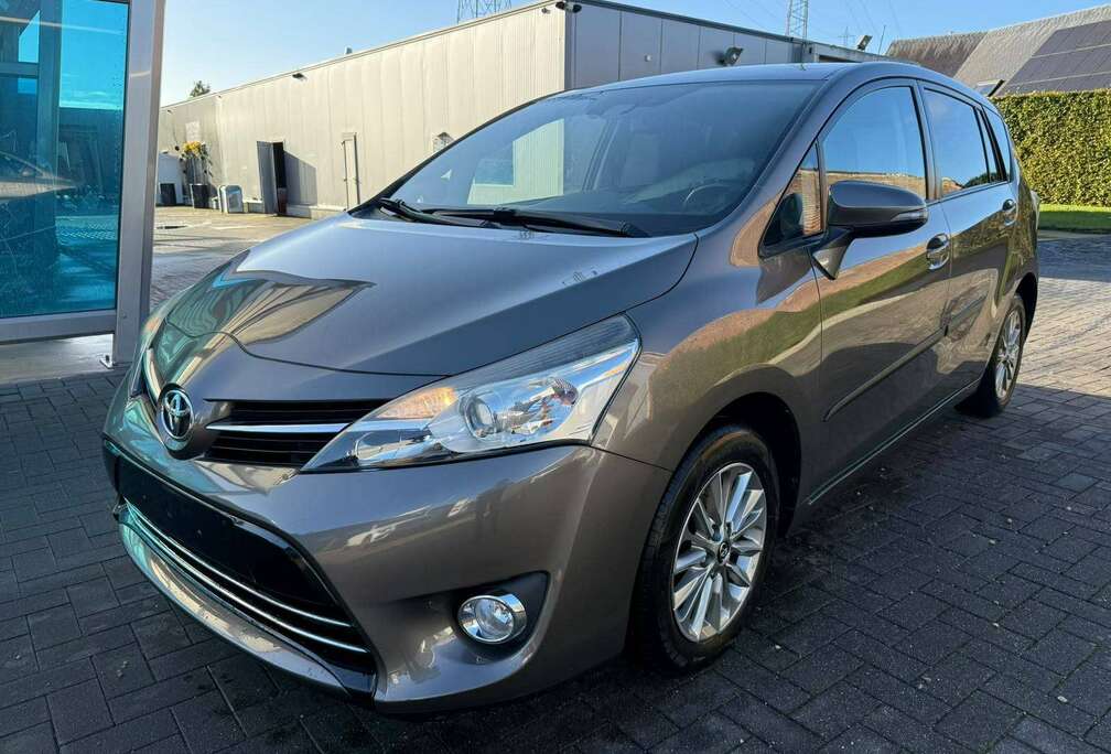 Toyota Verso 1.8i Comfort GARANTIE 1 AN/JAAR