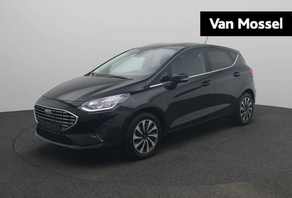 Ford 1.0 EcoBoost Hybrid Titanium