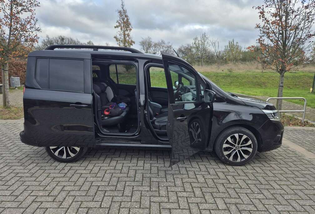 Renault 1.5 Blue dCi Intens