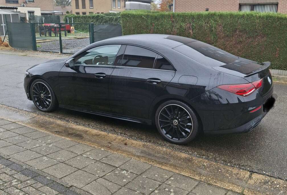 Mercedes-Benz CLA 180 7G-DCT AMG Line