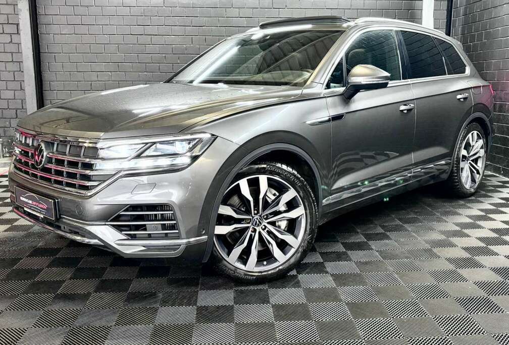 Volkswagen 3.0 TSi V6 eHybrid 4MOTION Elegance  381 CV