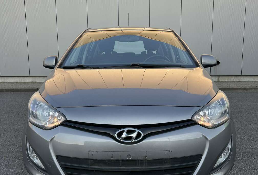 Hyundai 1.4i Intro Edition