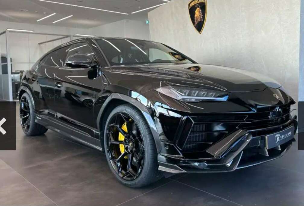 Lamborghini PERFORMANTE FULL OPTIONS FULL CARBON 1 HAND