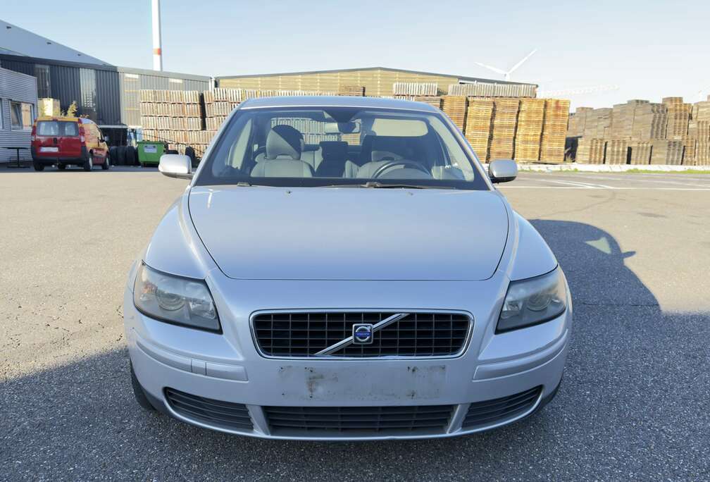 Volvo 2.0D DPF Kinetic wordt gekeurd voor verkoop