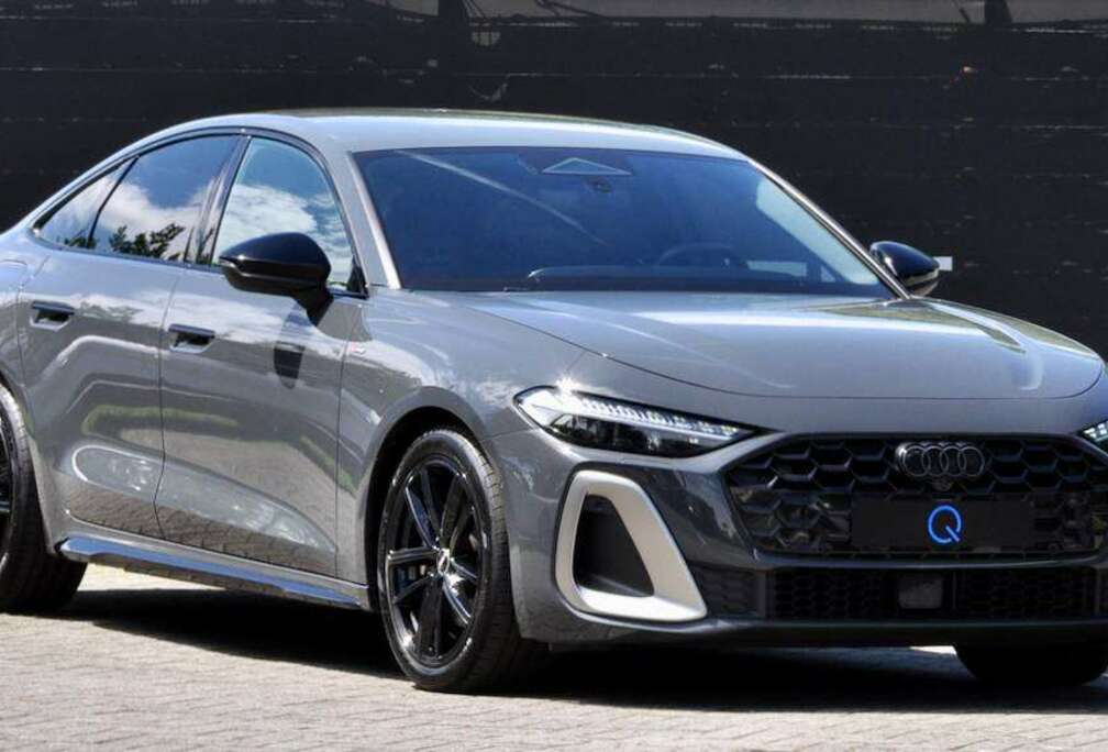 Audi 40TFSI EDITION ONE SLINE AMBIENT CARPLAY TREKHAAK