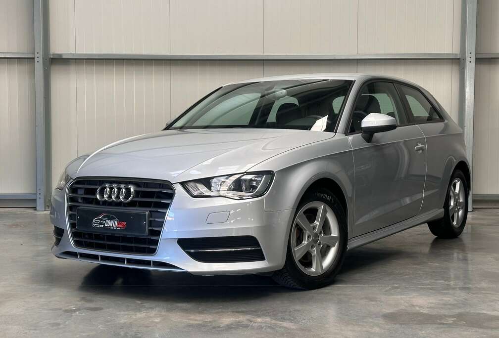Audi *GARANTIE 12 MOIS*  A3 1.6 TDi ultra Attraction