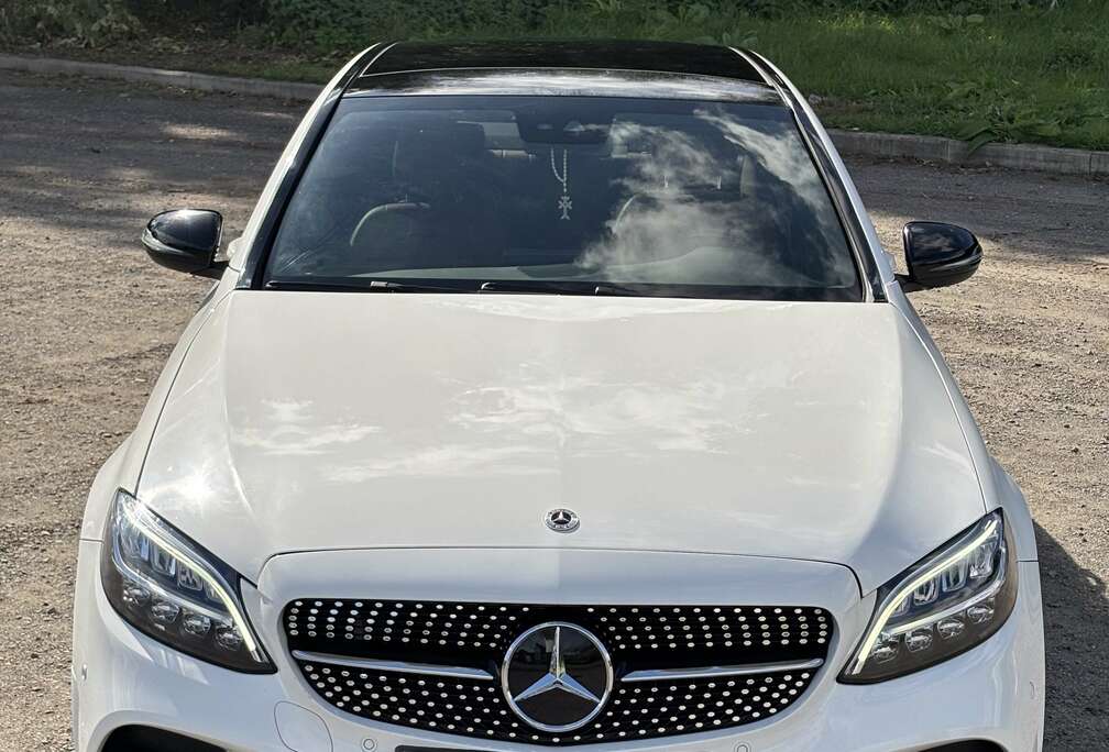 Mercedes-Benz de 9G-TRONIC AMG Line