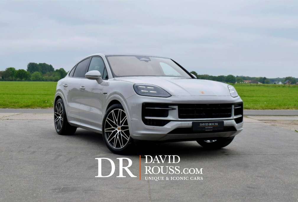 Porsche Coupé E-Hybrid Black Edition NEW , Crayon-SportDesign-SportExhaust-HDmatrix-HUD-InnoDrive-18way