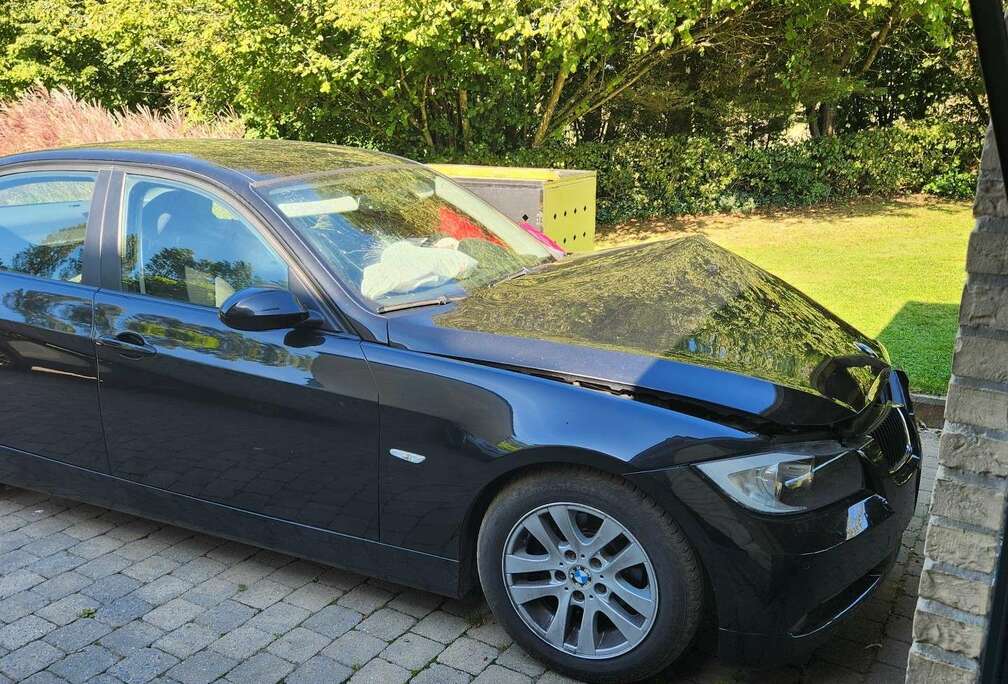 BMW 318d 122ch Confort