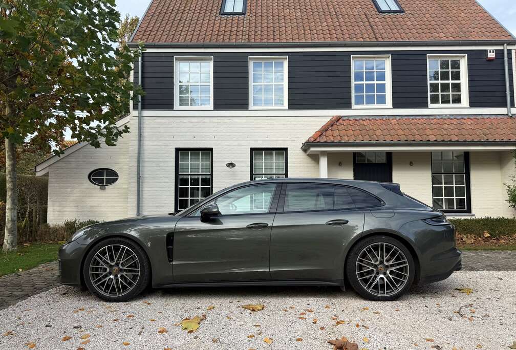 Porsche Panamera 4 E-Hybrid Sport Turismo Platinum Edition