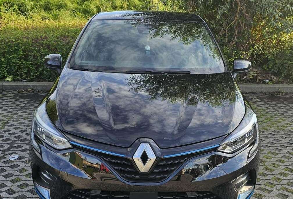 Renault 1.6i E-TECH Hybrid Intens