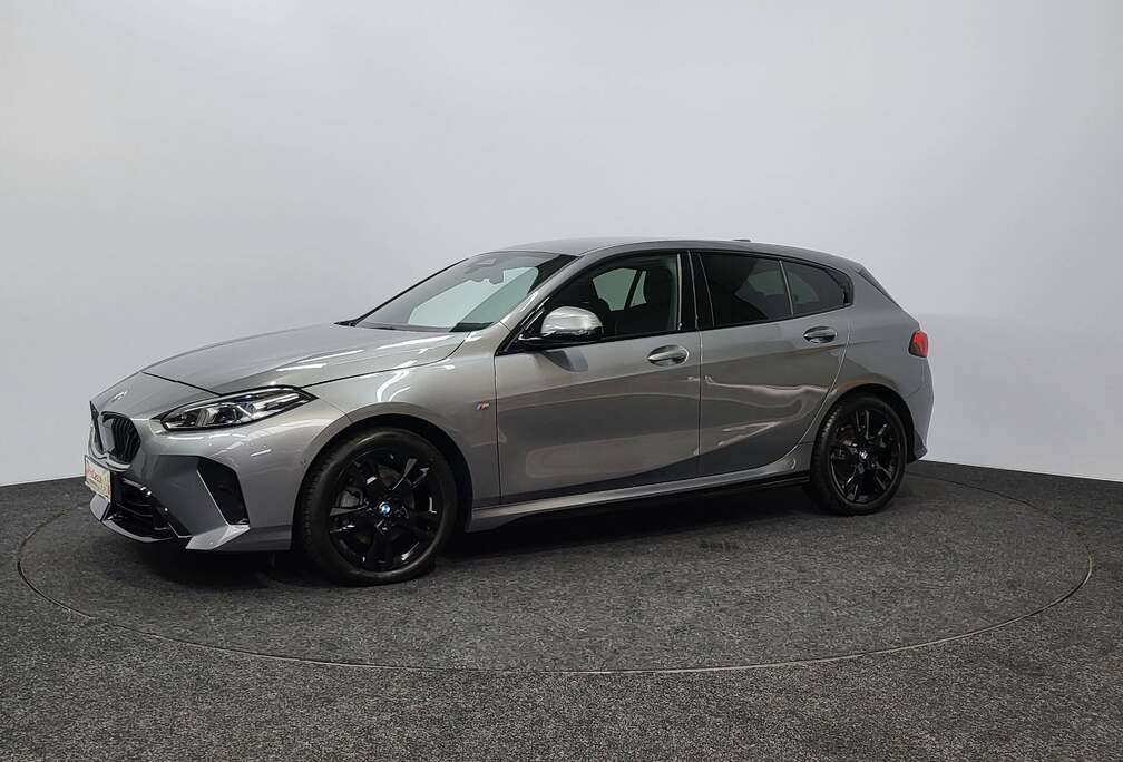 BMW dA | M Pack | 2025 | 20.058 km | Automaat | Adaptive Led | Adaptive Cruise | CarPlay | Navi | KeyLess | Drive Assist