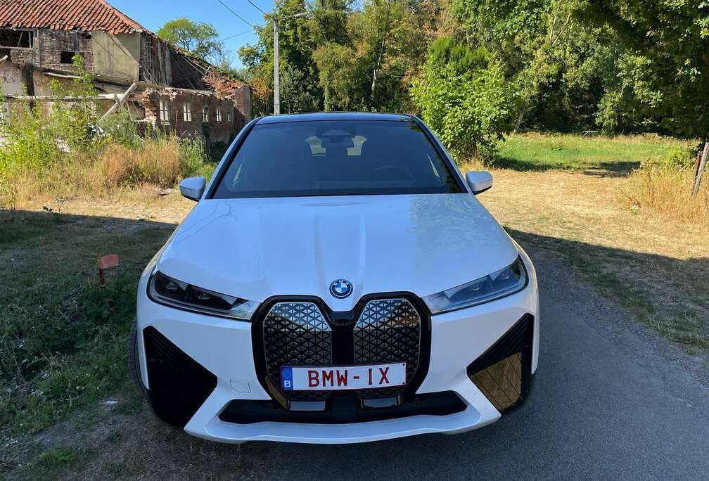 BMW ✅ BTW-AFTREKBAAR I X Drive40 I MINERAL WHITE I PAN