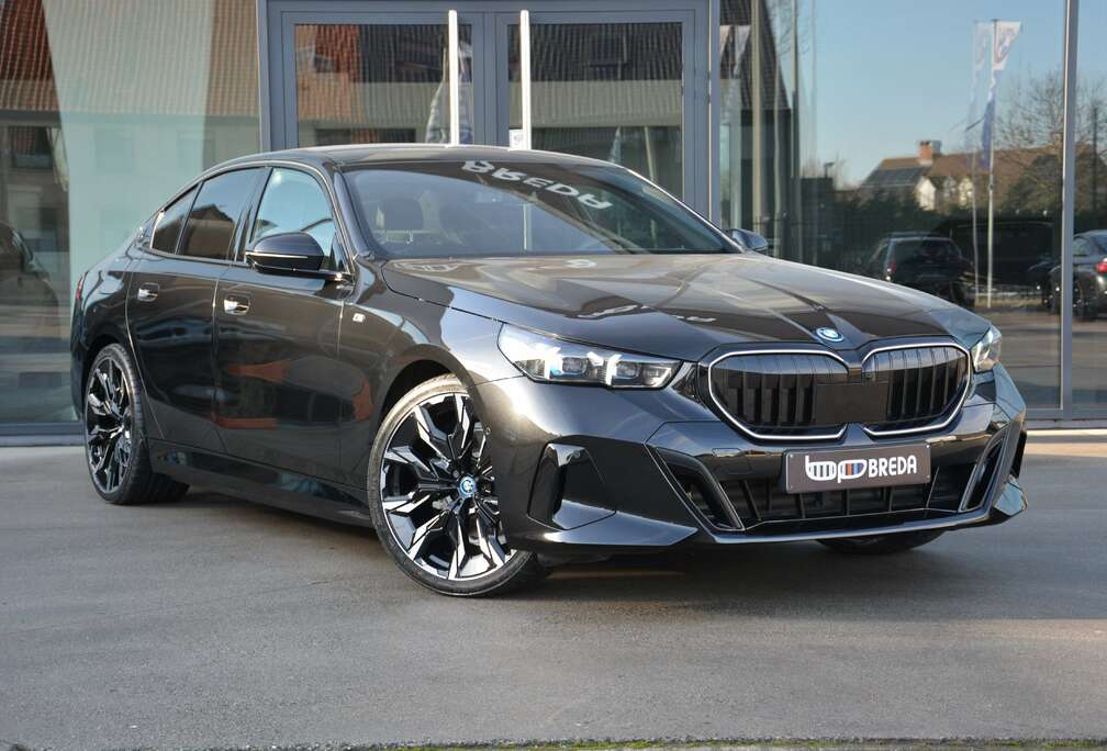 BMW e M-Sport Berline/Seatventilation/HUD/ACC/360cam