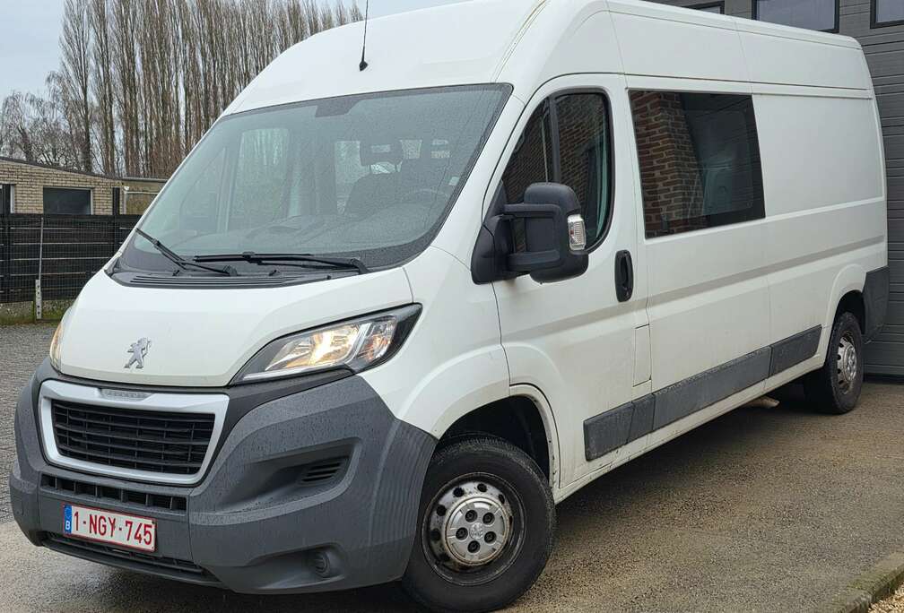 Peugeot 7.990EX - Dub Cab 6 Zitplaatsen 2016 170.000 KM