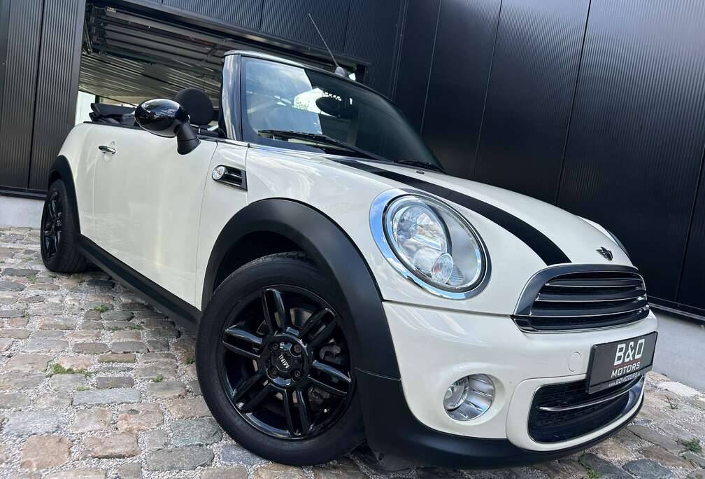 MINI Mini Cabrio 1.6i Cooper/Airco/PDC/Verw Stoel./Black Alu/Garantie