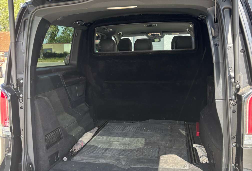 Mercedes-Benz V 300 d lang 4Matic 9G-TRONIC Avantgarde