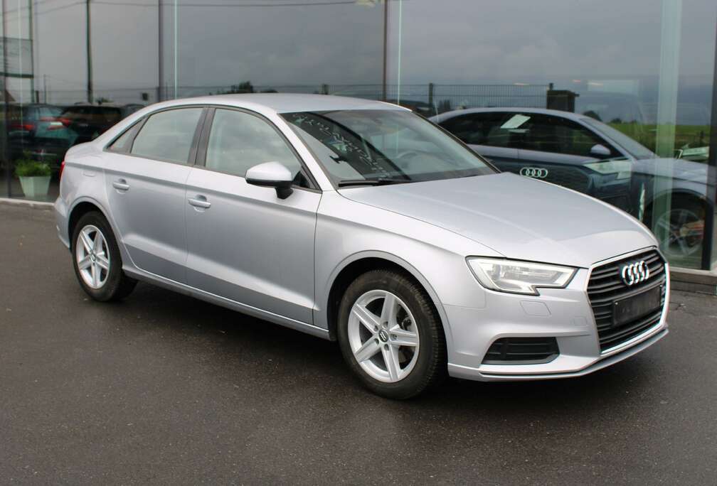 Audi 30 TFSI (EU6d-TEMP)-AC-NAVI-TEL-XENON-ALU V-6 VIT