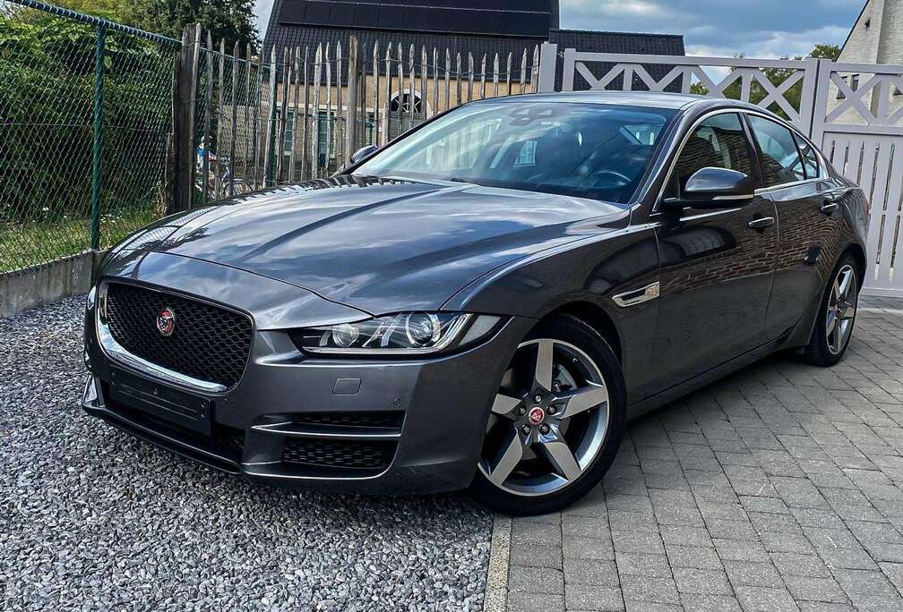 Jaguar AUTOMAAT/LED/CAMERA/NAVI