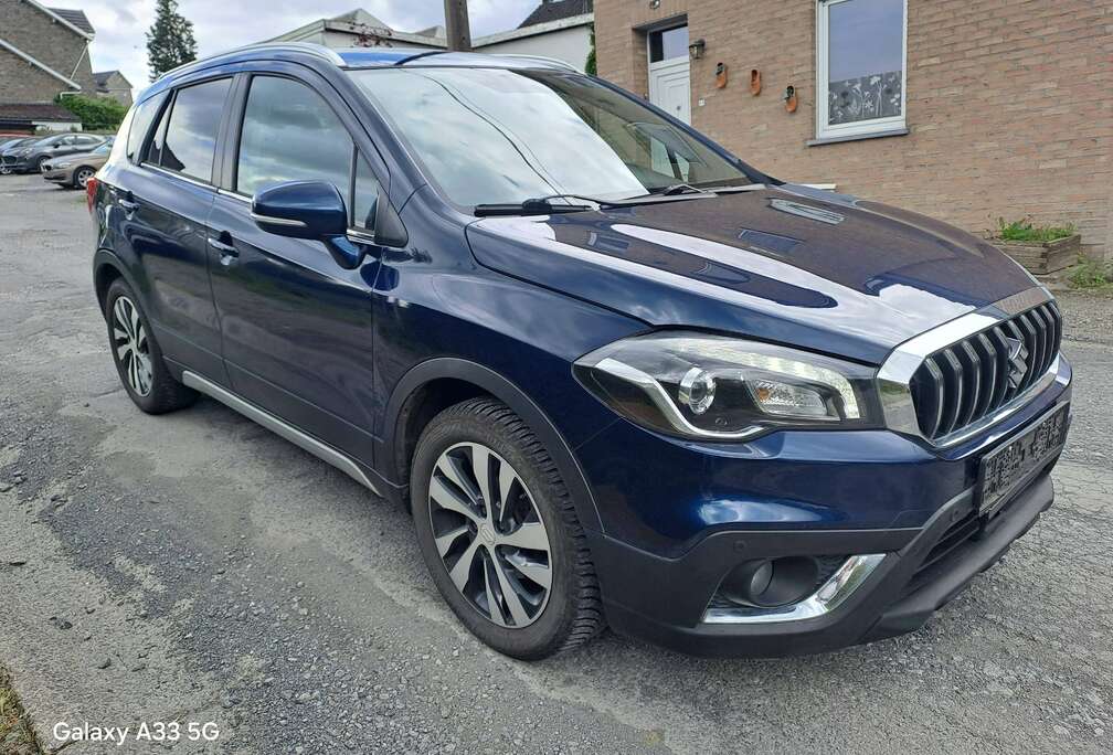 Suzuki Sx4 S-Cross 1.4 Turbo Boosterjet 4x4 GLX FULL OPTIONS