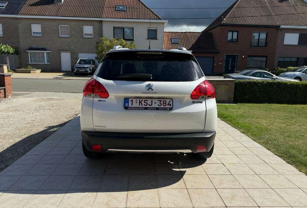 Peugeot 1.2i PureTech Allure S&S