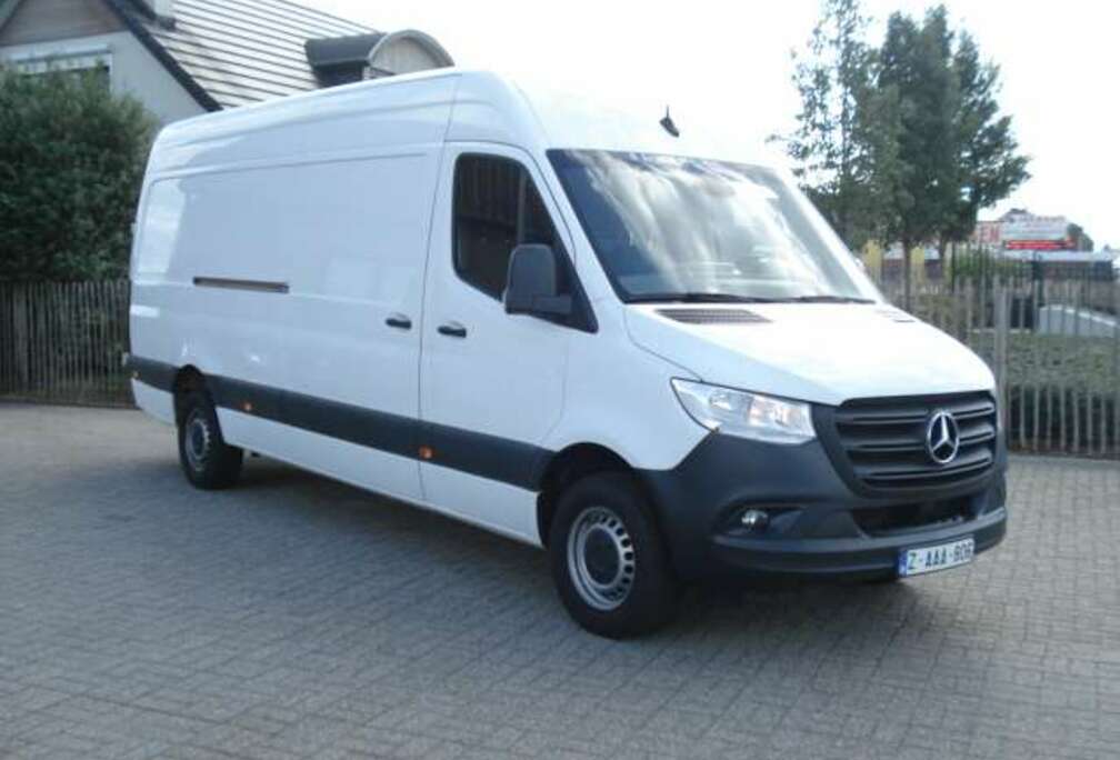 Mercedes-Benz 317 2.0 CDI L3H2 RWD (EU6d)