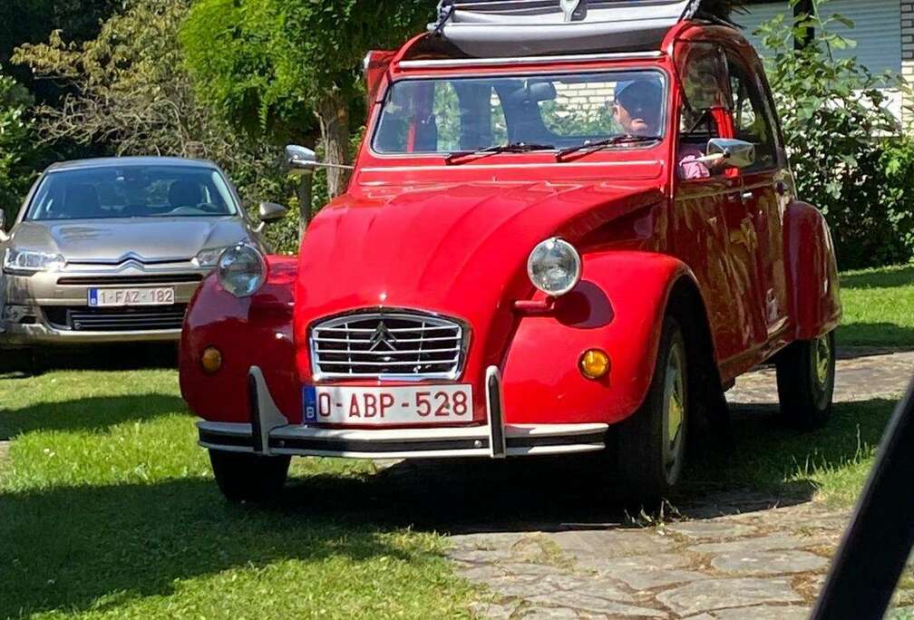 Citroen 2cv6
