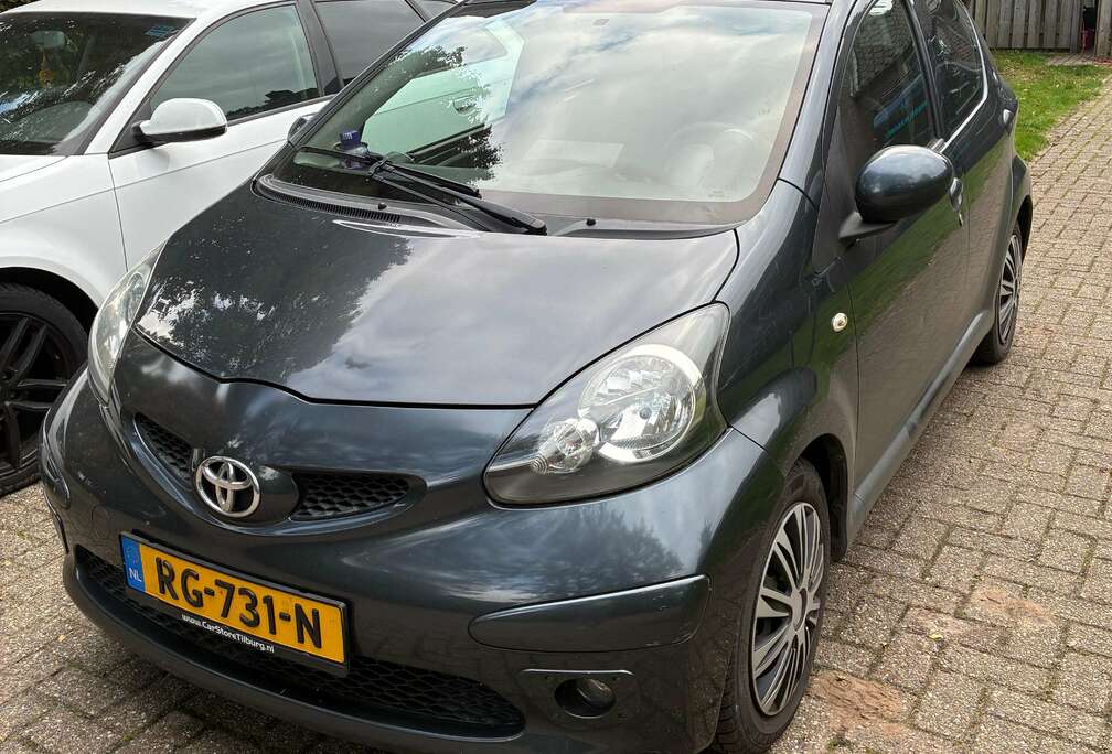 Toyota Aygo 1.0-12V