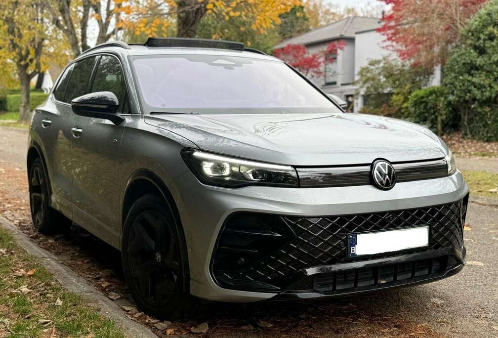 Volkswagen R-LINE 1.5TSI MHEV 150CV PANO COCKPIT BLACK ED