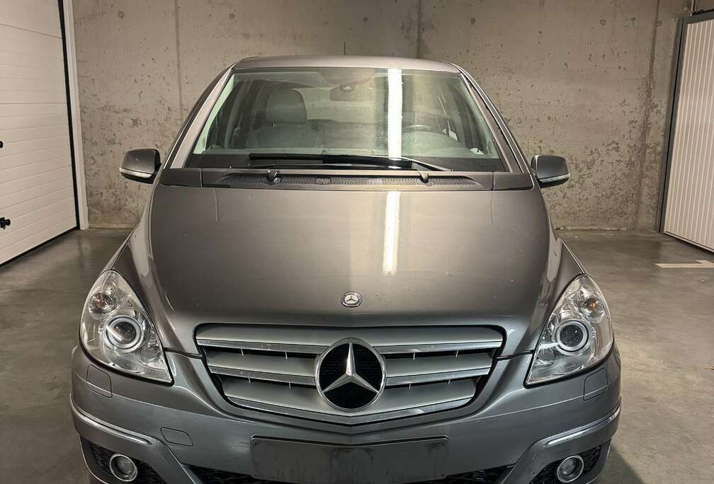Mercedes-Benz Essential Automatique