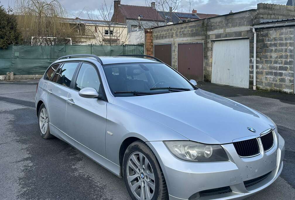 BMW Touring 320d 163ch Confort