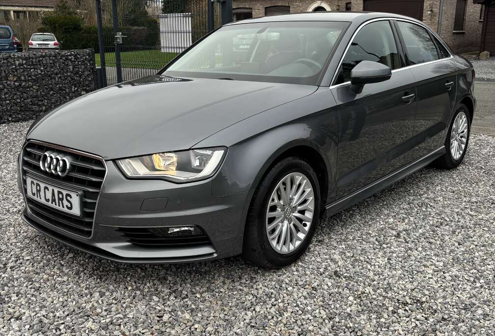 Audi 1.6 TDi ultra Attraction (GARANTIE 1an)