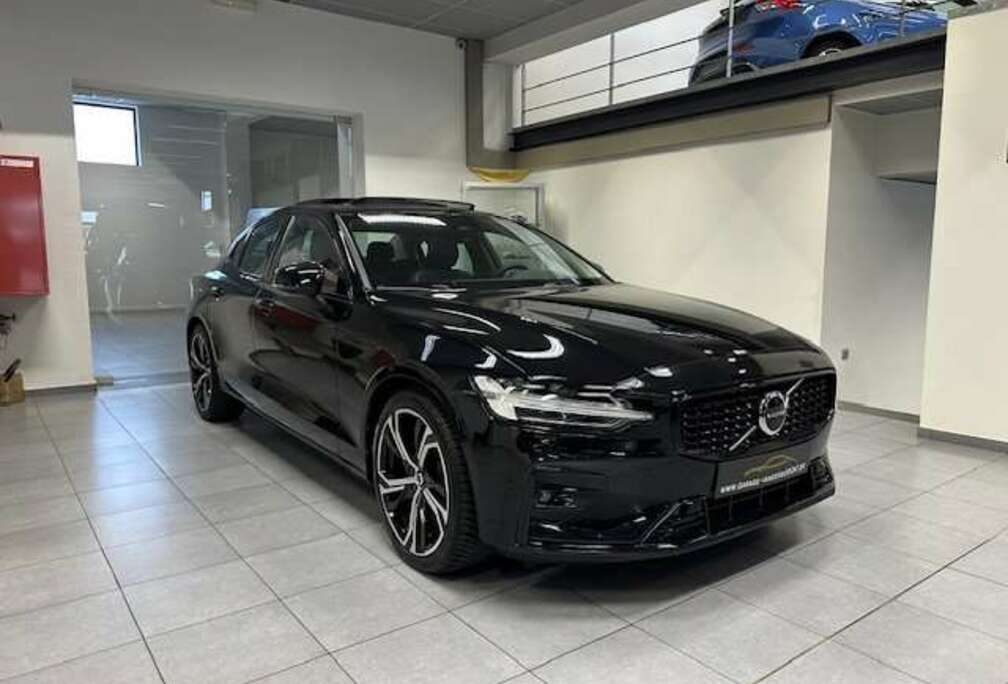 Volvo ULTIMATE DARK B5 MHEV  AWD AUTOMAAT+TAL VAN OPTIES