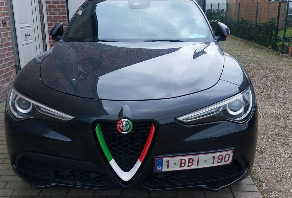Alfa Romeo Stelvio 2.0 T AWD Super