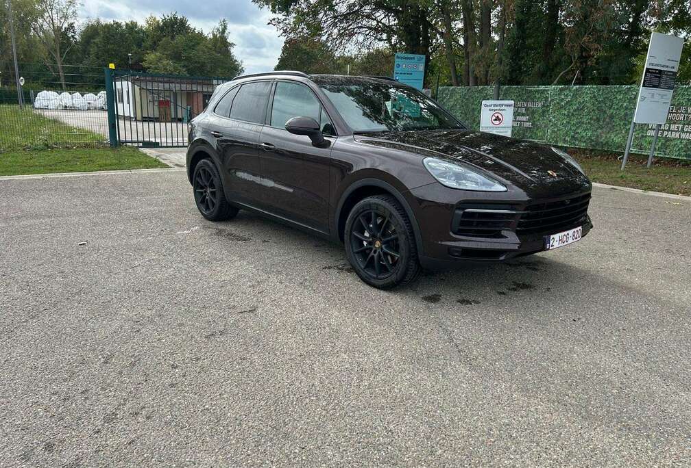 Porsche 3.0 Turbo V6 Tiptronic S