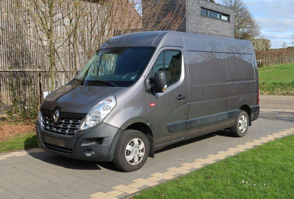 Renault 2.3 dCi L2H2